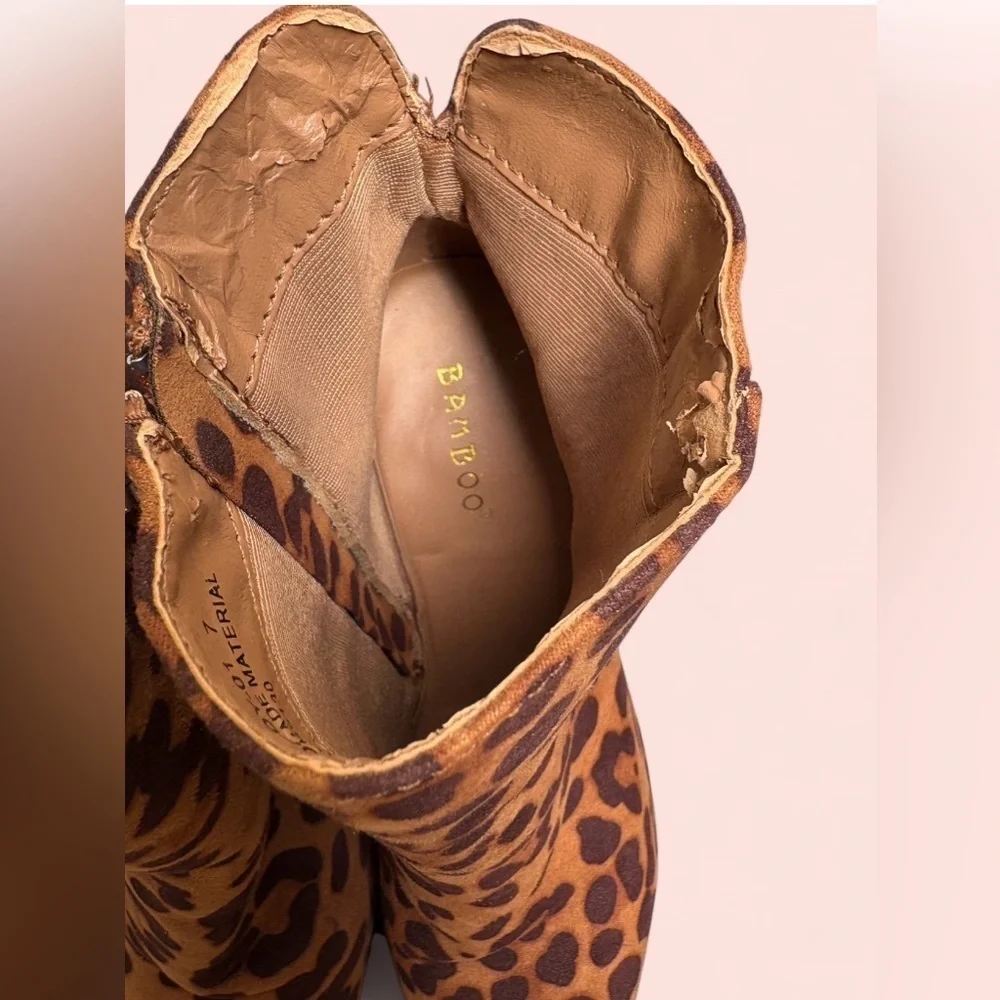 Women’s Bamboo Leopard Print Suede Heeled Booties ~ Size Women’s 7 US/ 37 EU